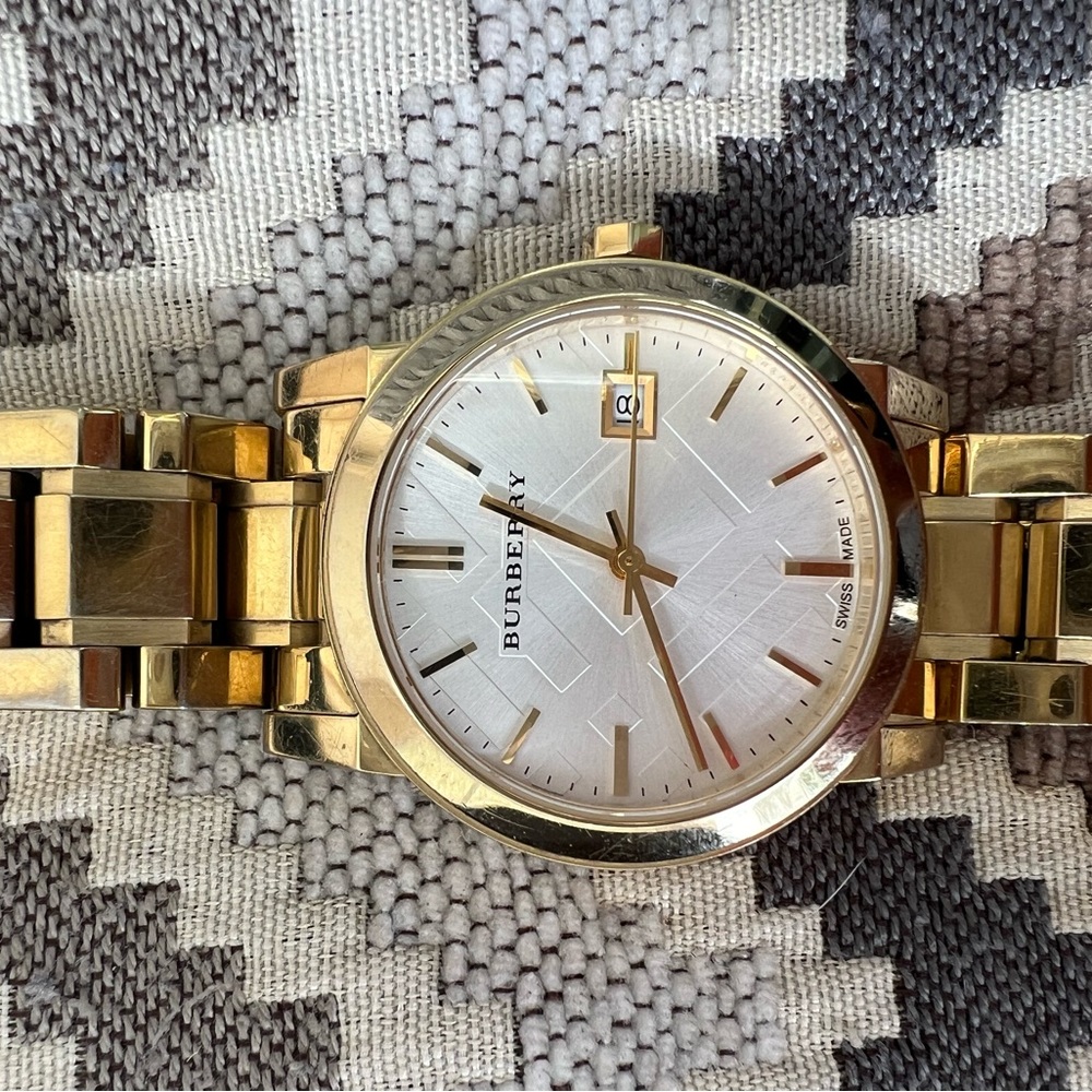 Burberry watch - Picture 7 of 7